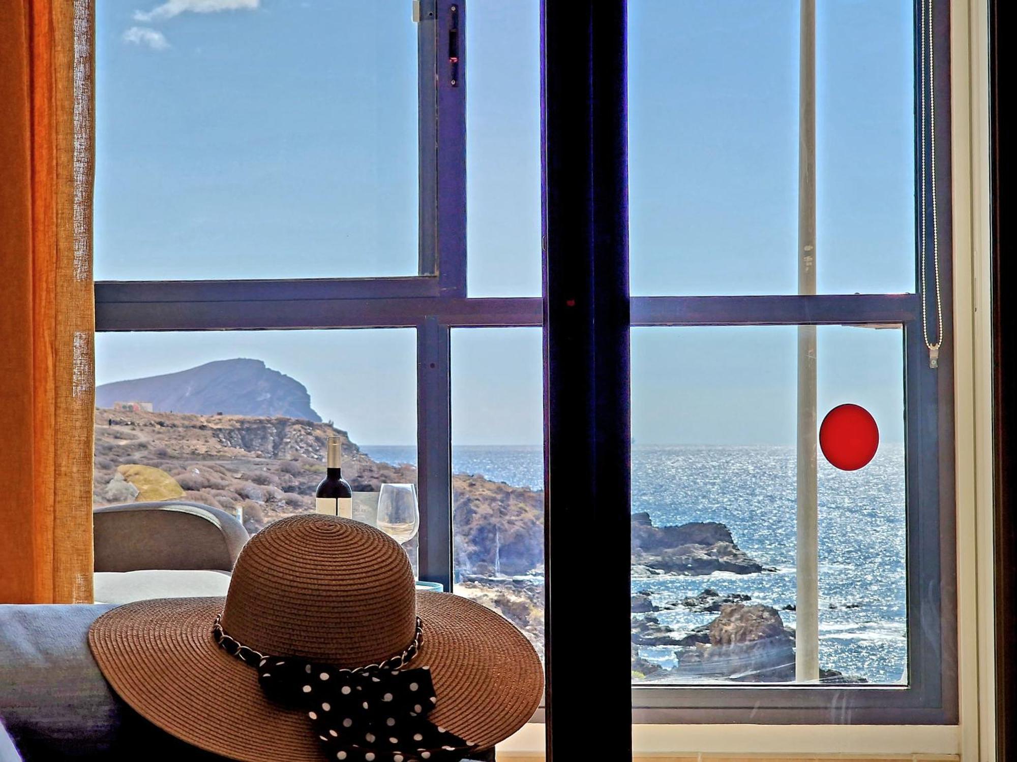 Las Rocas By The Ocean, Wifi And Sea View ロス・アブリゴス エクステリア 写真
